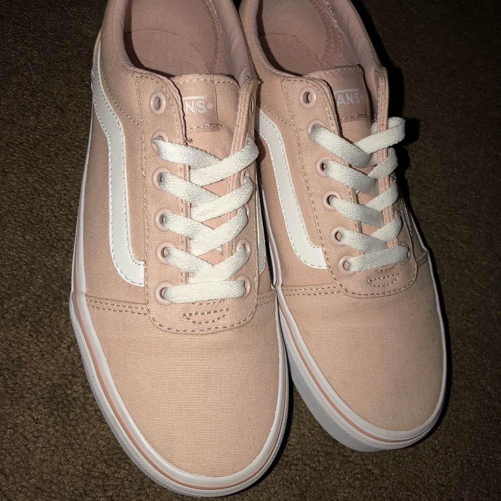 VANS WOMENS